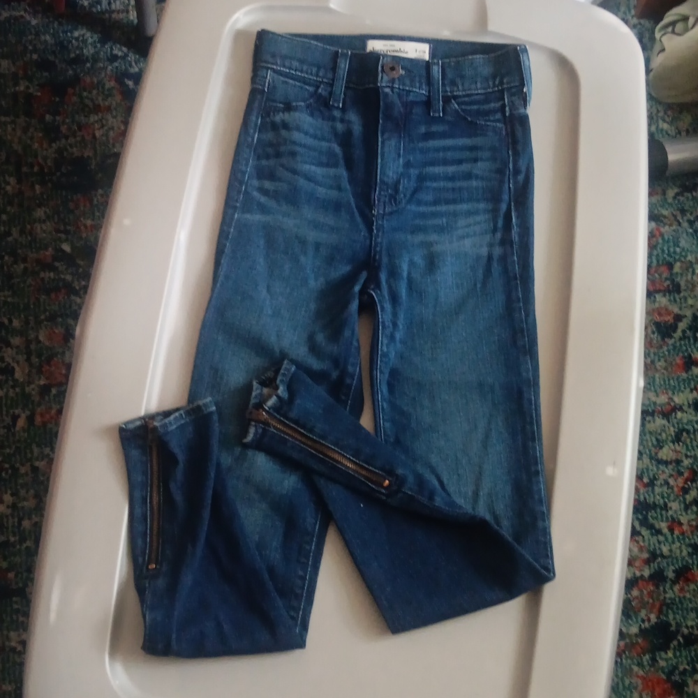 Abercrombie high-waist jeans with zippers at ankles - Picture 1 of 4
